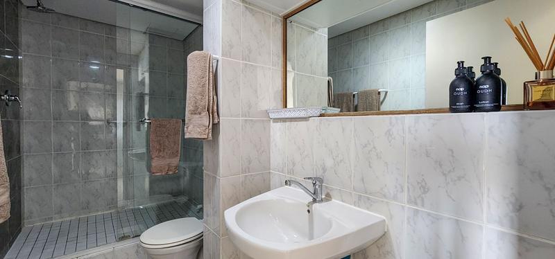 2 Bedroom Property for Sale in Dolphin Beach Western Cape